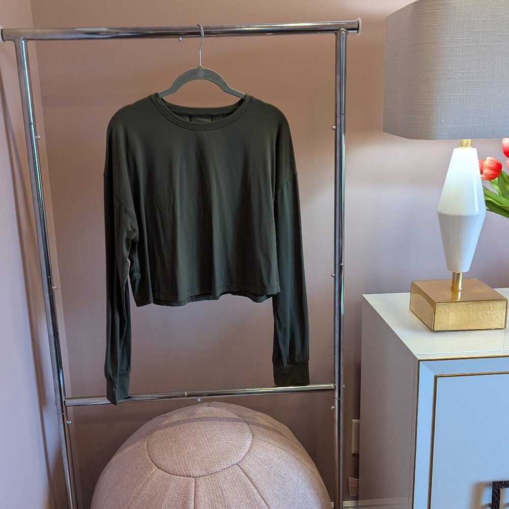 Lululemon Muscle Love Long-sleeve Shirt (Size 6, Olive Green)